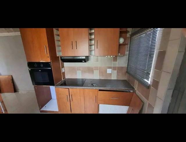 3 BEDROOM PROPERTY TO RENT IN SOSHANGUVE VV